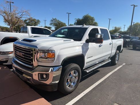 Used 2019 GMC Sierra 2500 SLT w/ Duramax Plus Package image 2