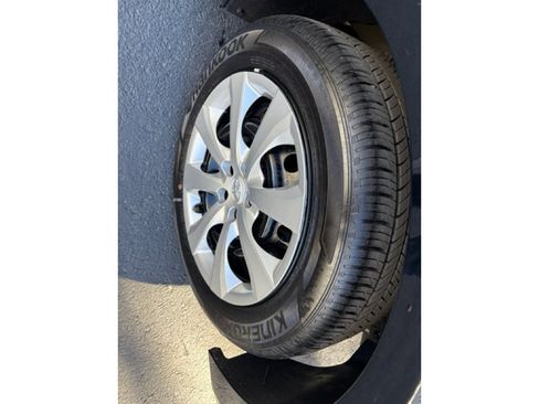 Used 2024 Toyota Corolla LE image 25