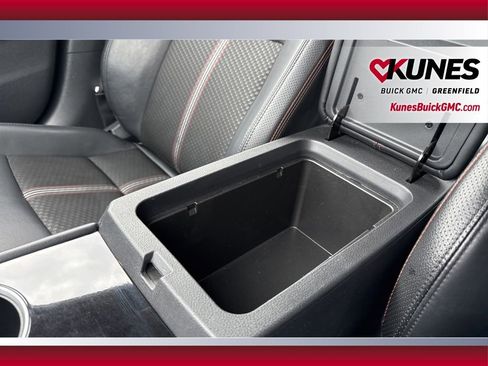 Used 2025 Nissan Altima 2.5 SR image 31