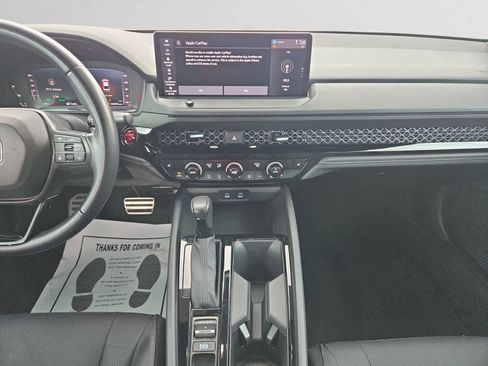 Used 2023 Honda Accord Sport image 11