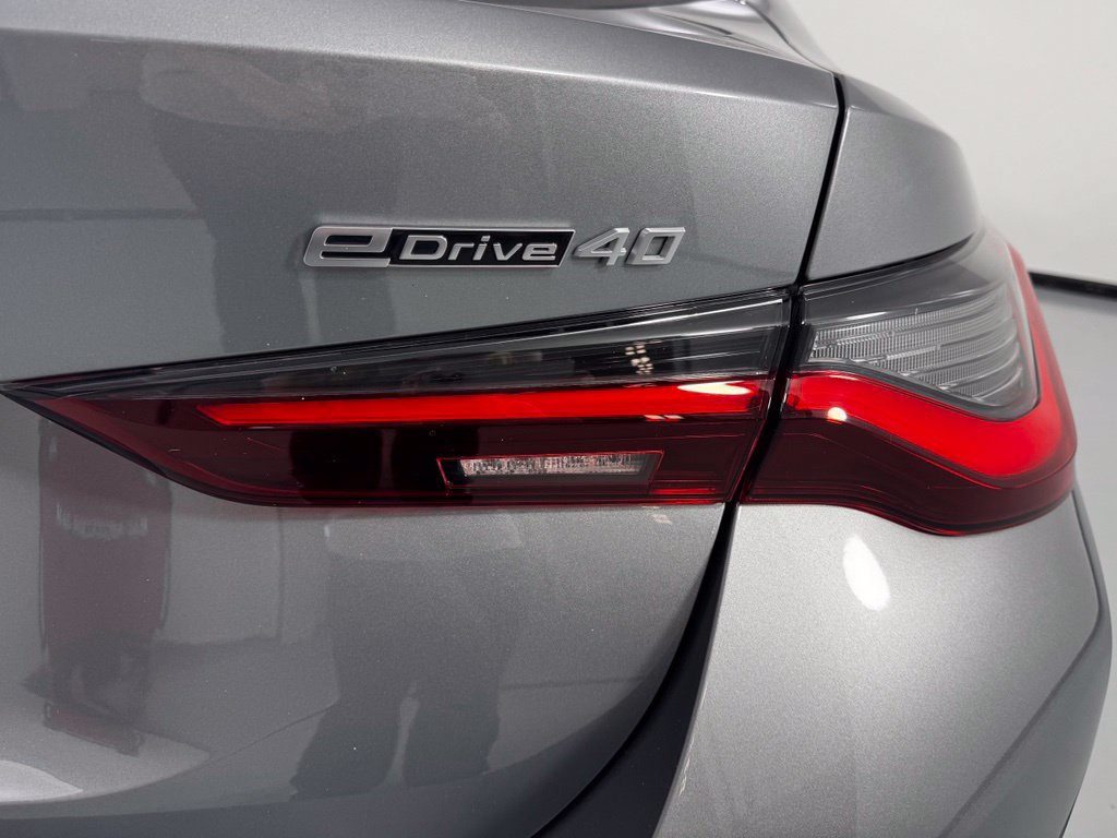 Used 2023 BMW i4 eDrive40 RWD image 7
