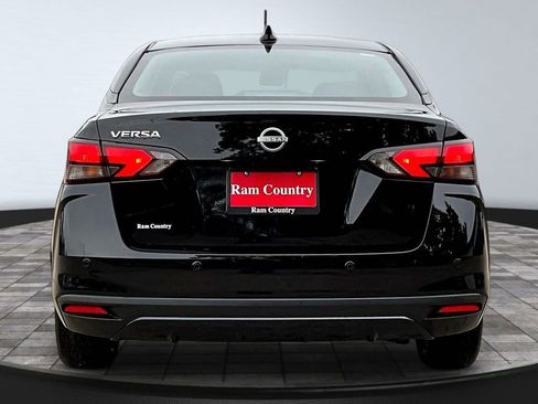 Used 2025 Nissan Versa SV FWD image 6