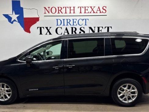 Used 2022 Chrysler Pacifica Touring-L image 10