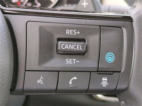 Used 2021 Nissan Rogue SV w/ Premium Package image 26