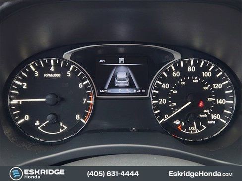 Used 2020 Nissan Pathfinder SV image 17