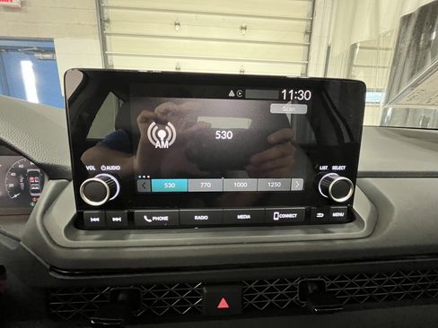 New 2025 Honda Accord LX image 17