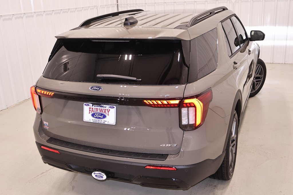 New 2026 Ford Explorer ST-Line w/ ST-Line Street Pack AWD/4WD image 41