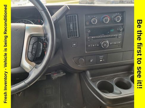 Used 2010 Chevrolet Express 2500 LT w/ LT Preferred Equipment Group RWD image 17
