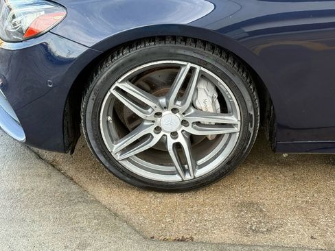 Used 2018 Mercedes-Benz E 300 4MATIC image 49