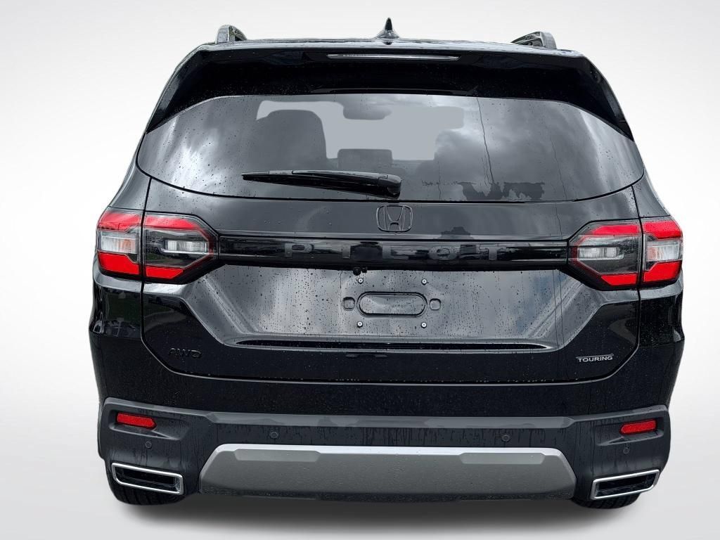 New 2026 Honda Pilot Touring image 6