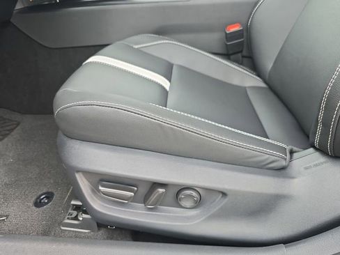 New 2026 Toyota Camry Hybrid image 28