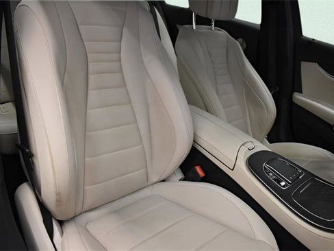 Used 2023 Mercedes-Benz E 350 4MATIC Sedan image 9