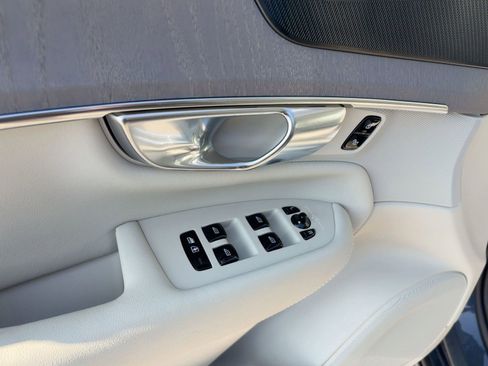 New 2026 Volvo XC90 B6 Ultra image 13