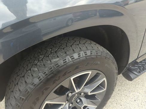 Used 2021 Chevrolet Suburban Z71 AWD/4WD image 35