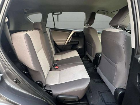 Used 2015 Toyota RAV4 LE image 12
