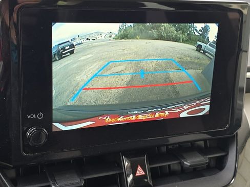 Used 2025 Toyota Corolla LE FWD image 15