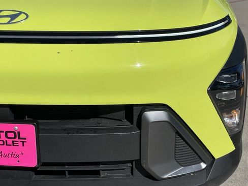 Used 2024 Hyundai Kona SEL image 7