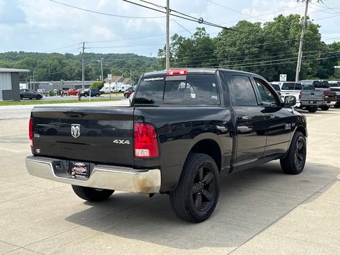 Used 2017 RAM 1500 Classic SLT AWD/4WD image 14