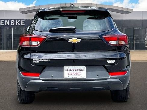Used 2021 Chevrolet TrailBlazer LS AWD/4WD image 4