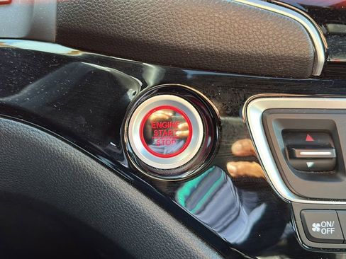 Used 2022 Honda Pilot Black Edition image 27