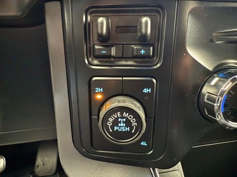 New 2025 Ford F150 XLT w/ Equipment Group 301A Standard image 38