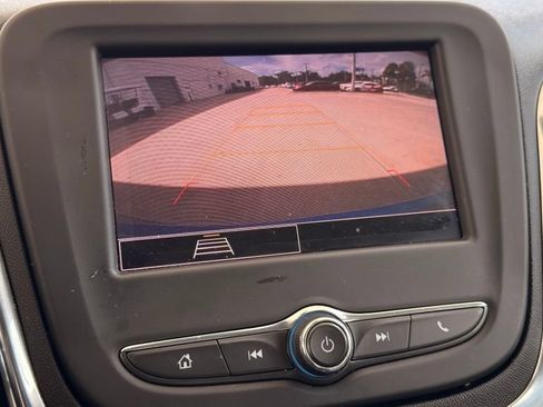 Used 2024 Chevrolet Equinox LT FWD image 28