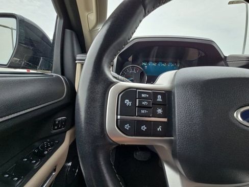 Used 2024 Ford Expedition Limited AWD/4WD image 11
