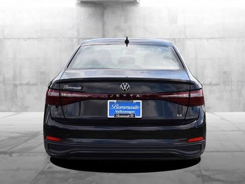 New 2026 Volkswagen Jetta SE FWD image 6