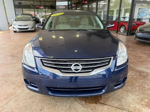 Used 2010 Nissan Altima 2.5 SL w/ SL Pkg image 2