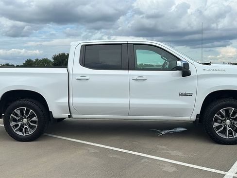 Used 2022 Chevrolet Silverado 1500 LT w/ Texas Edition Plus RWD image 14