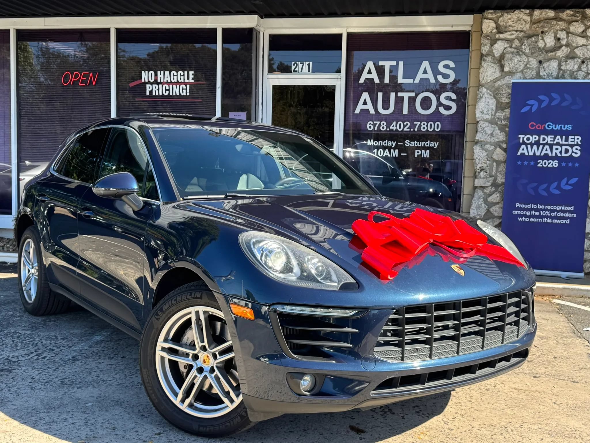 Used 2016 Porsche Macan S w/ Infotainment Package AWD/4WD image 1