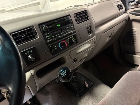 Used 2001 Ford F350 XLT AWD/4WD image 23