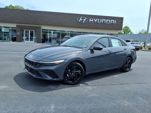 New 2026 Hyundai Elantra SEL Sport Premium FWD image 1