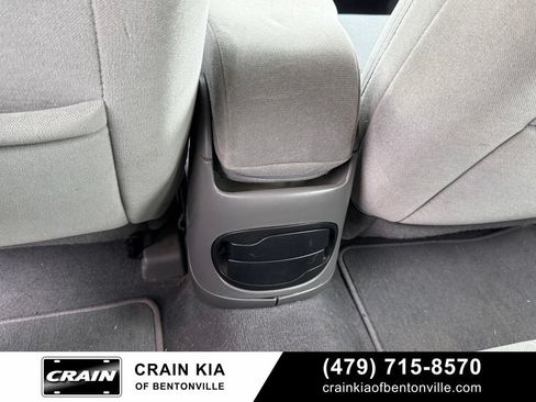 Used 2000 Ford Taurus SE FWD image 24