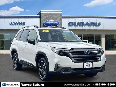 Used 2025 Subaru Forester Limited image 1