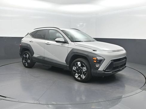 Used 2025 Hyundai Kona SEL AWD/4WD image 33