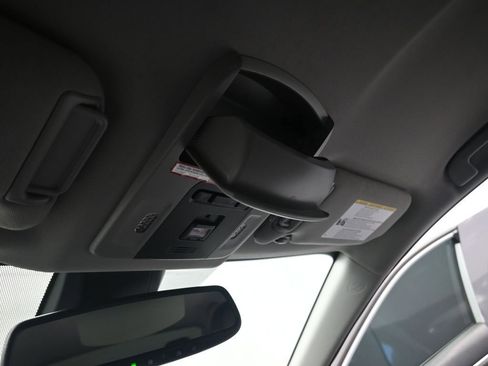 Used 2021 Toyota Camry XSE image 18