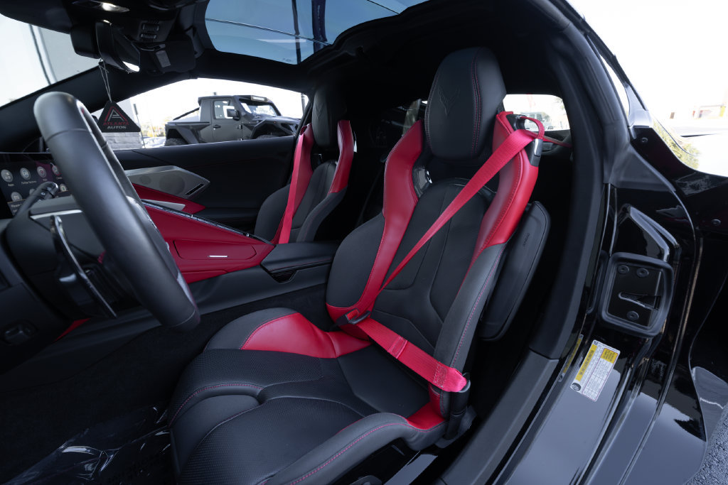Used 2023 Chevrolet Corvette Stingray Preferred Cpe w/ Z51 Performance Package RWD image 21