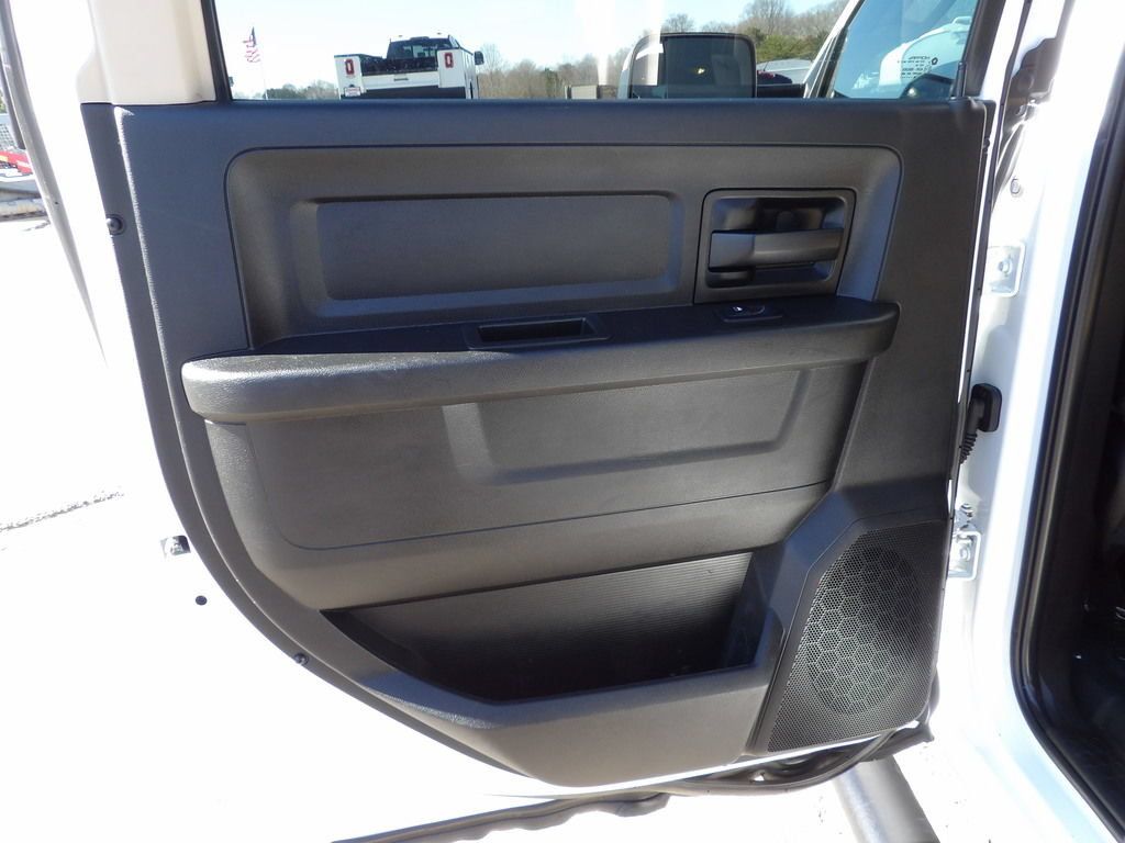 Used 2020 RAM 5500 Tradesman RWD image 28