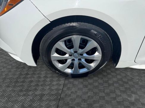 Used 2024 Toyota Corolla LE FWD image 14