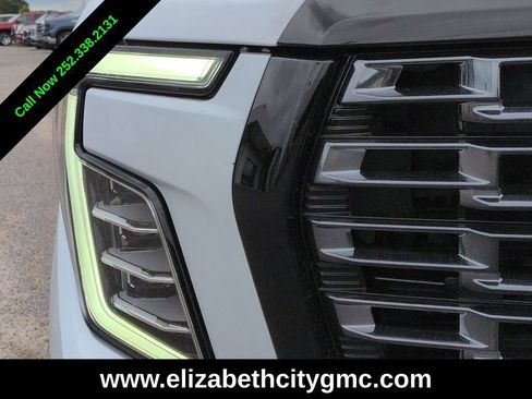 New 2026 GMC Yukon Denali Ultimate AWD/4WD image 10
