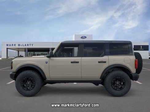 New 2026 Ford Bronco Big Bend w/ Black Diamond Package AWD/4WD image 3