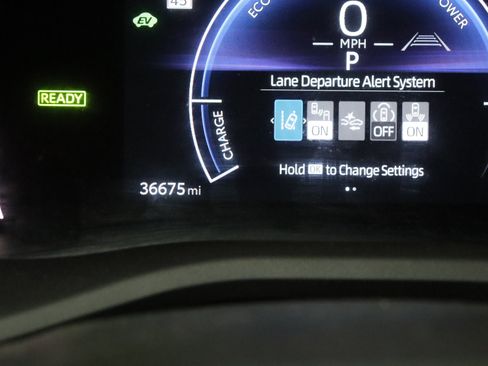 Certified 2025 Toyota Camry LE image 39