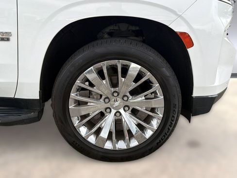 Used 2021 Chevrolet Tahoe LT w/ LT Signature Package RWD image 12