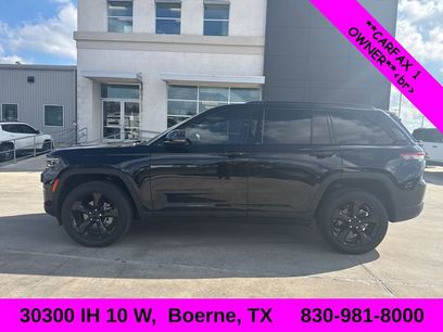 Used 2023 Jeep Grand Cherokee Limited w/ Black Appearance Package