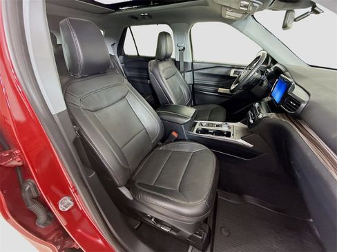 Used 2020 Ford Explorer Limited w/ Class III Trailer Tow Package image 30