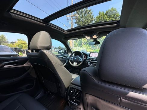 Used 2021 BMW X4 xDrive30i w/ M Sport Package AWD/4WD image 6
