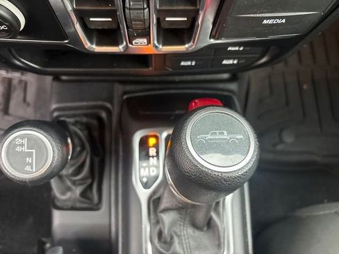 Used 2020 Jeep Gladiator Sport w/ Quick Order Package 24S AWD/4WD image 34