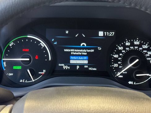 Used 2026 Toyota Sienna XLE FWD image 33