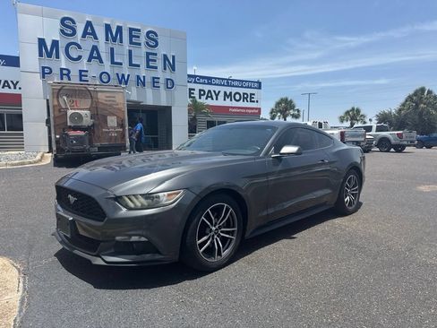 Used 2017 Ford Mustang Coupe RWD image 1